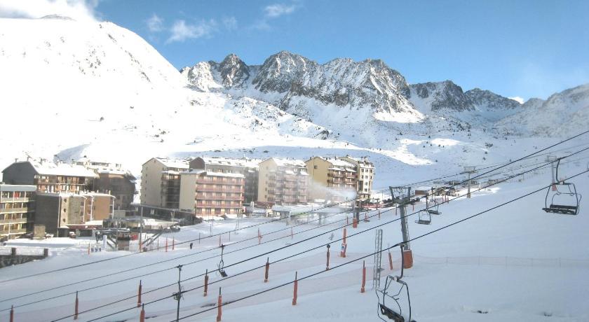 Apartamentos Grifovacances Nevada Pas De La Casa Phòng bức ảnh